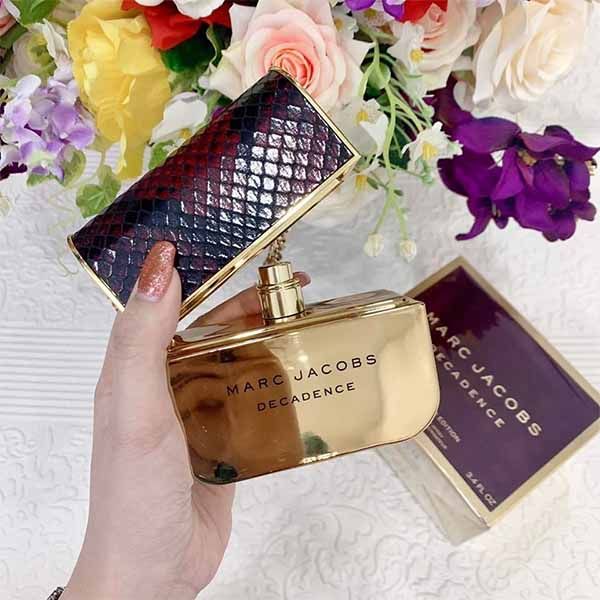 M&ugrave;i hương nước hoa Marc Jacobs Decadence Rouge Noir nồng n&agrave;n, c&aacute;m dỗ